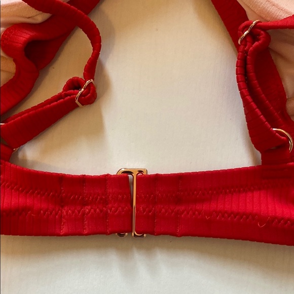 Red 2 piece bikini - Picture 3 of 6